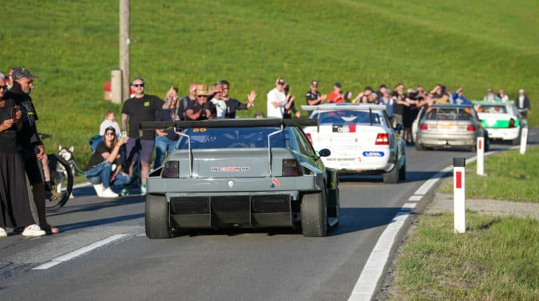 Fulminanter Trainingstag mit enormen Besucherandrang am Rechberg
